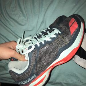 Women’s Babolat tennis shoes